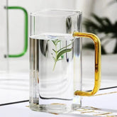 Square glass with delicate and elegant borosilicate design